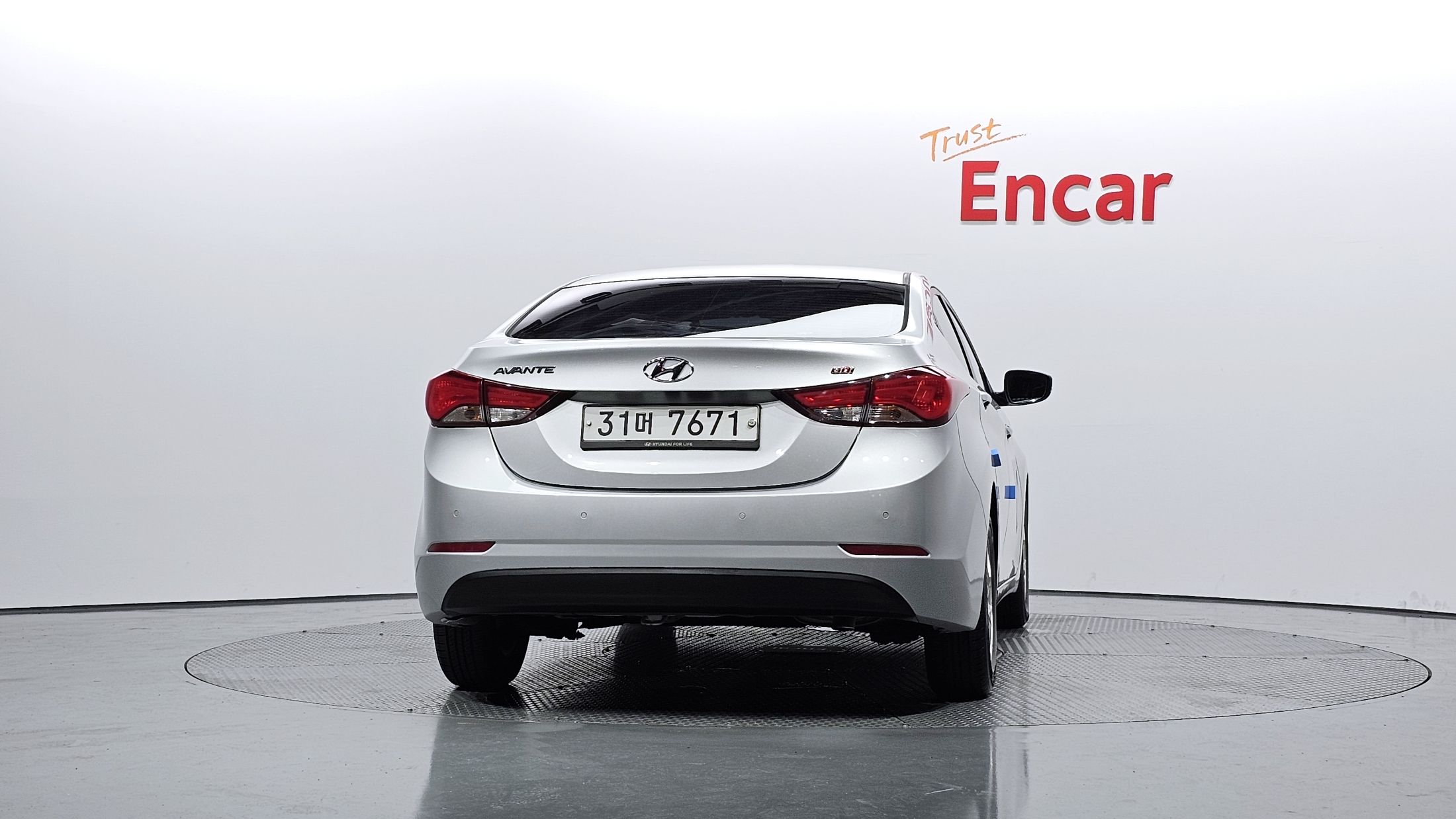 HYUNDAI AVANTE 2014