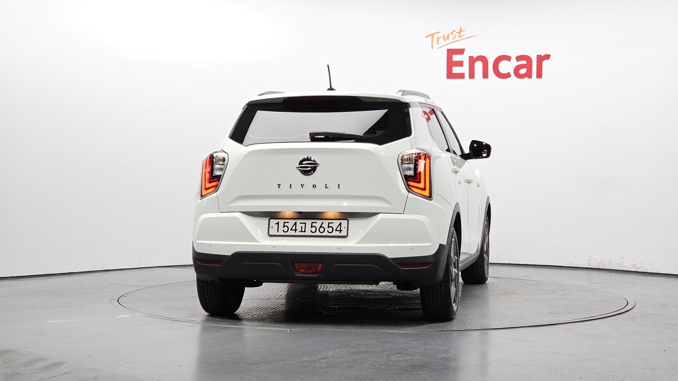 SSANGYONG TIVOLI VERY NEW 2022