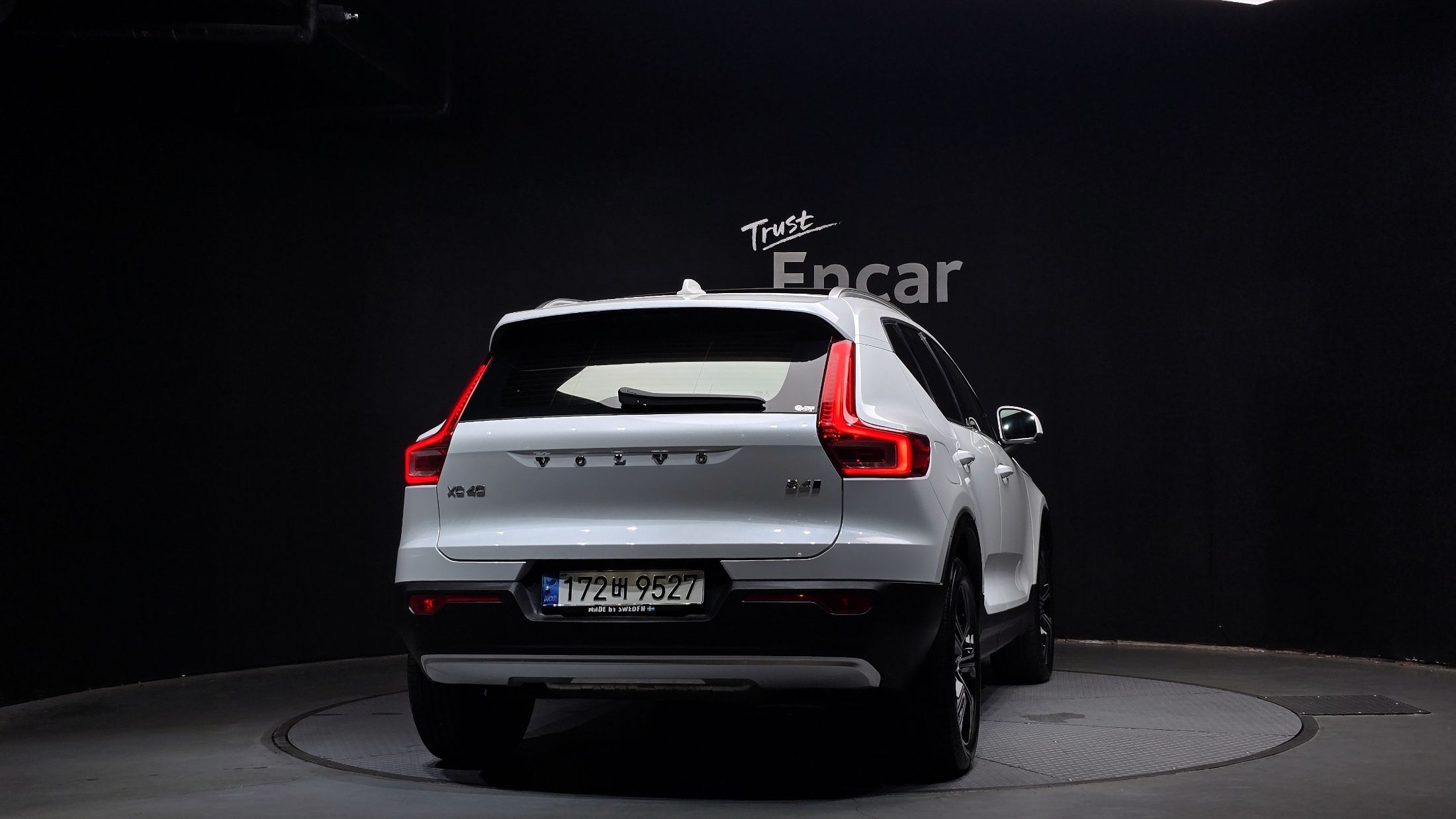 VOLVO XC40 2021