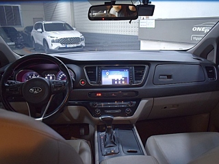 KIA CARNIVAL 2018