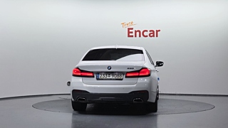 BMW 5-SERIES G30 2021