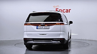 KIA CARNIVAL 2023