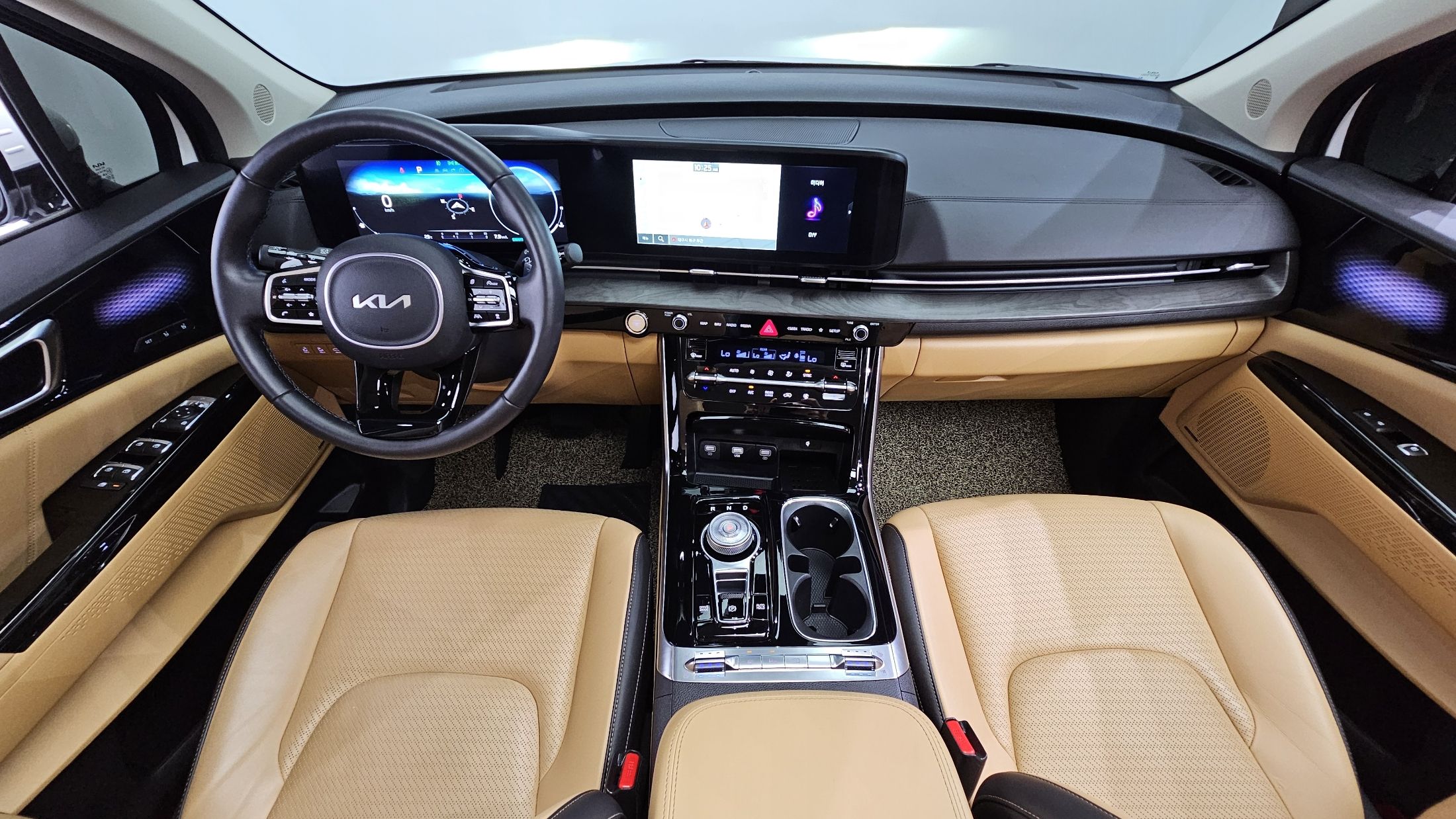 KIA CARNIVAL 2023