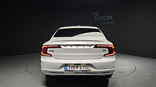 VOLVO S90 2023