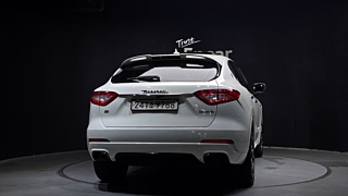 MASERATI LEVANTE 2018
