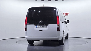 HYUNDAI STARIA 2023