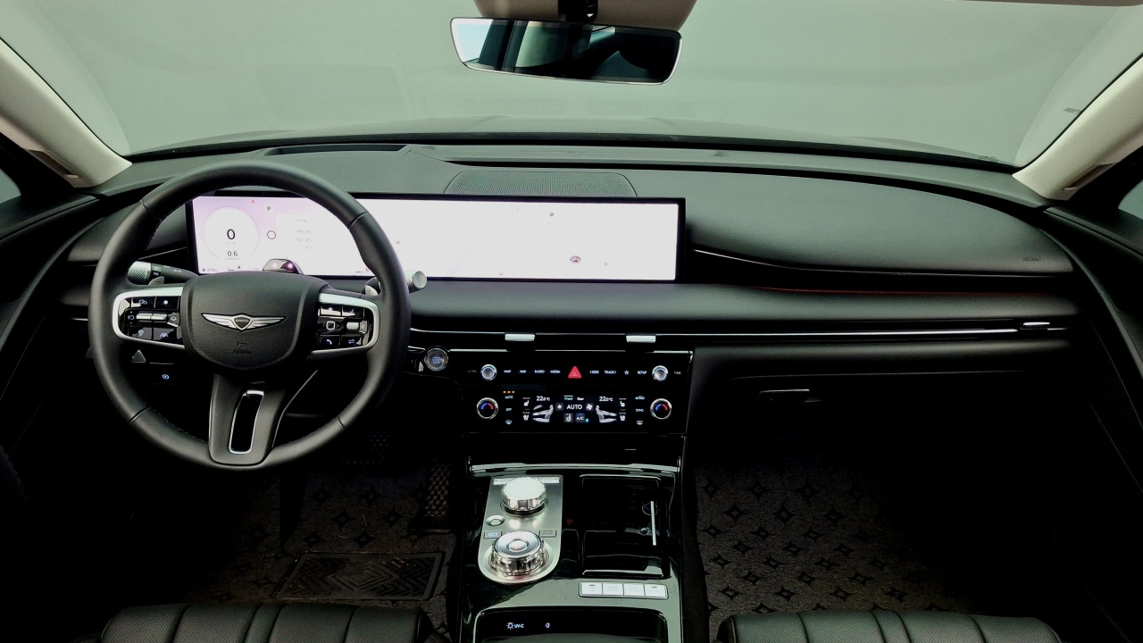 GENESIS G80 RG3 2024