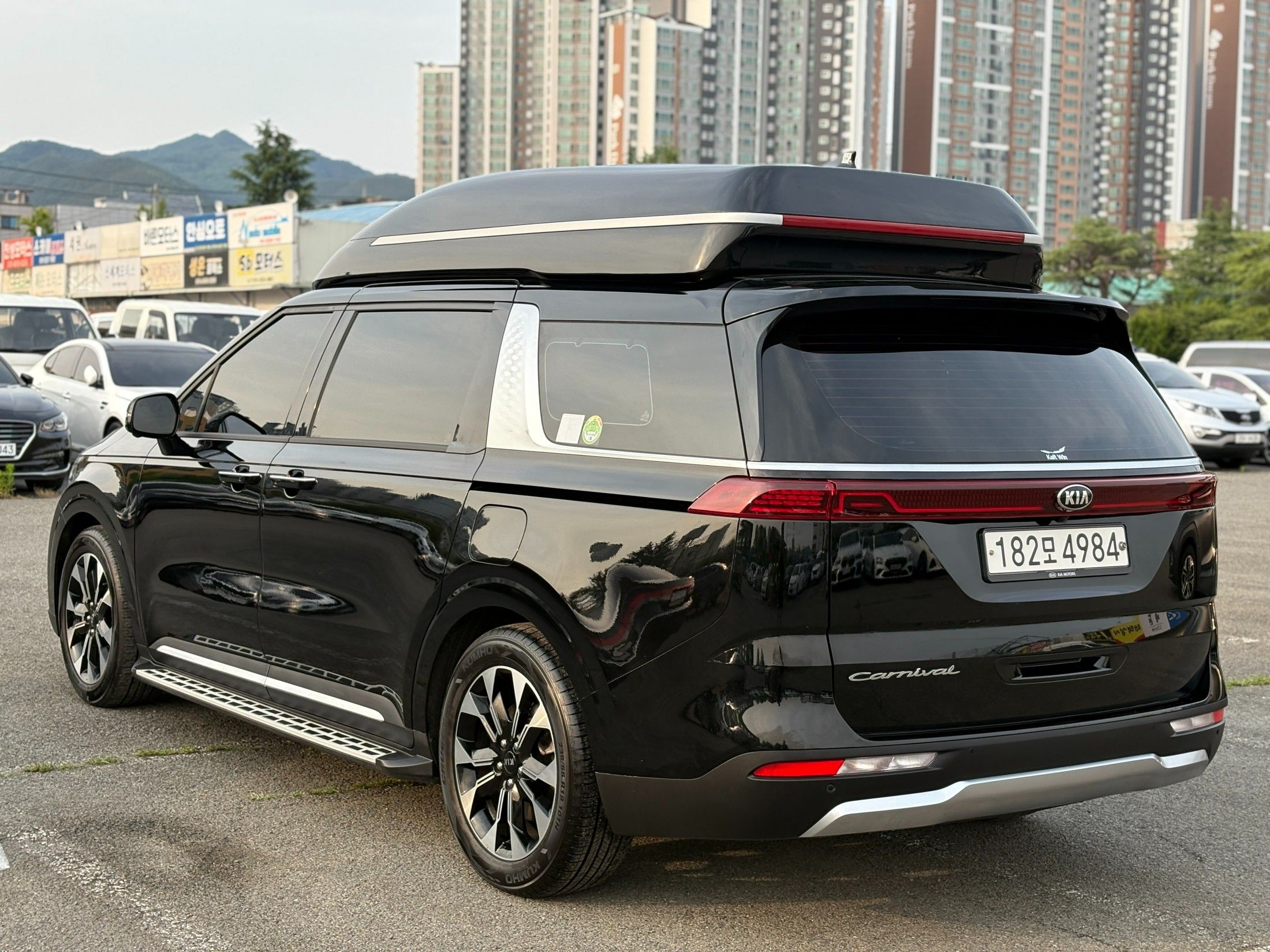 KIA CARNIVAL 2021
