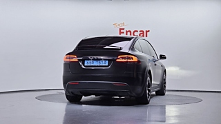 TESLA MODEL X 2020