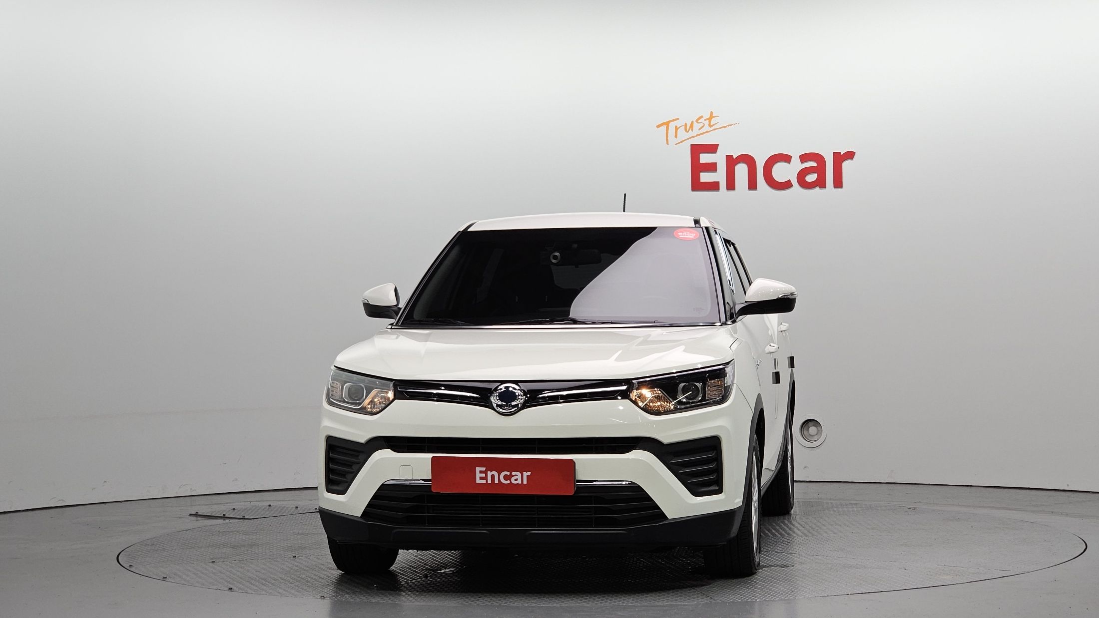 SSANGYONG TIVOLI VERY NEW 2019