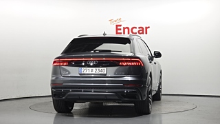 AUDI Q8 4M 2023