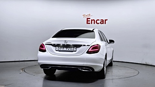 MERCEDES BENZ C-CLASS W205 2019