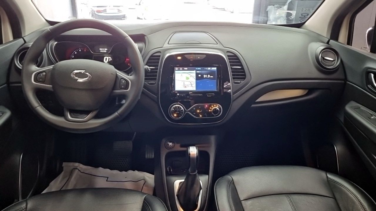 SAMSUNG QM3 2017
