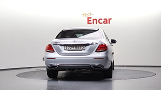 MERCEDES BENZ E-CLASS W213 2017
