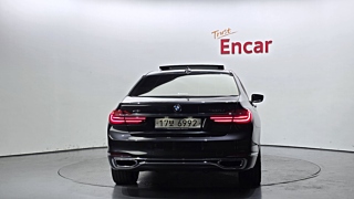BMW 7-SERIES G11 2017