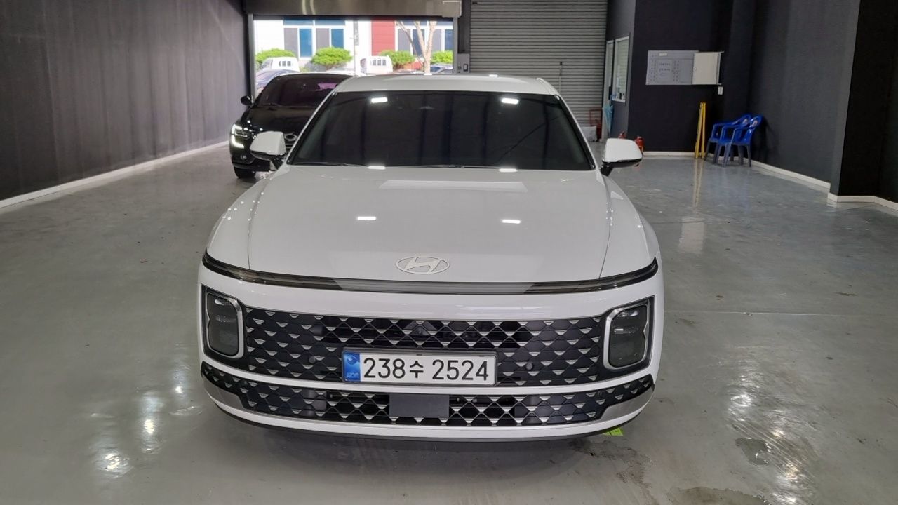 HYUNDAI GRANDEUR HYBRID GN7 2023
