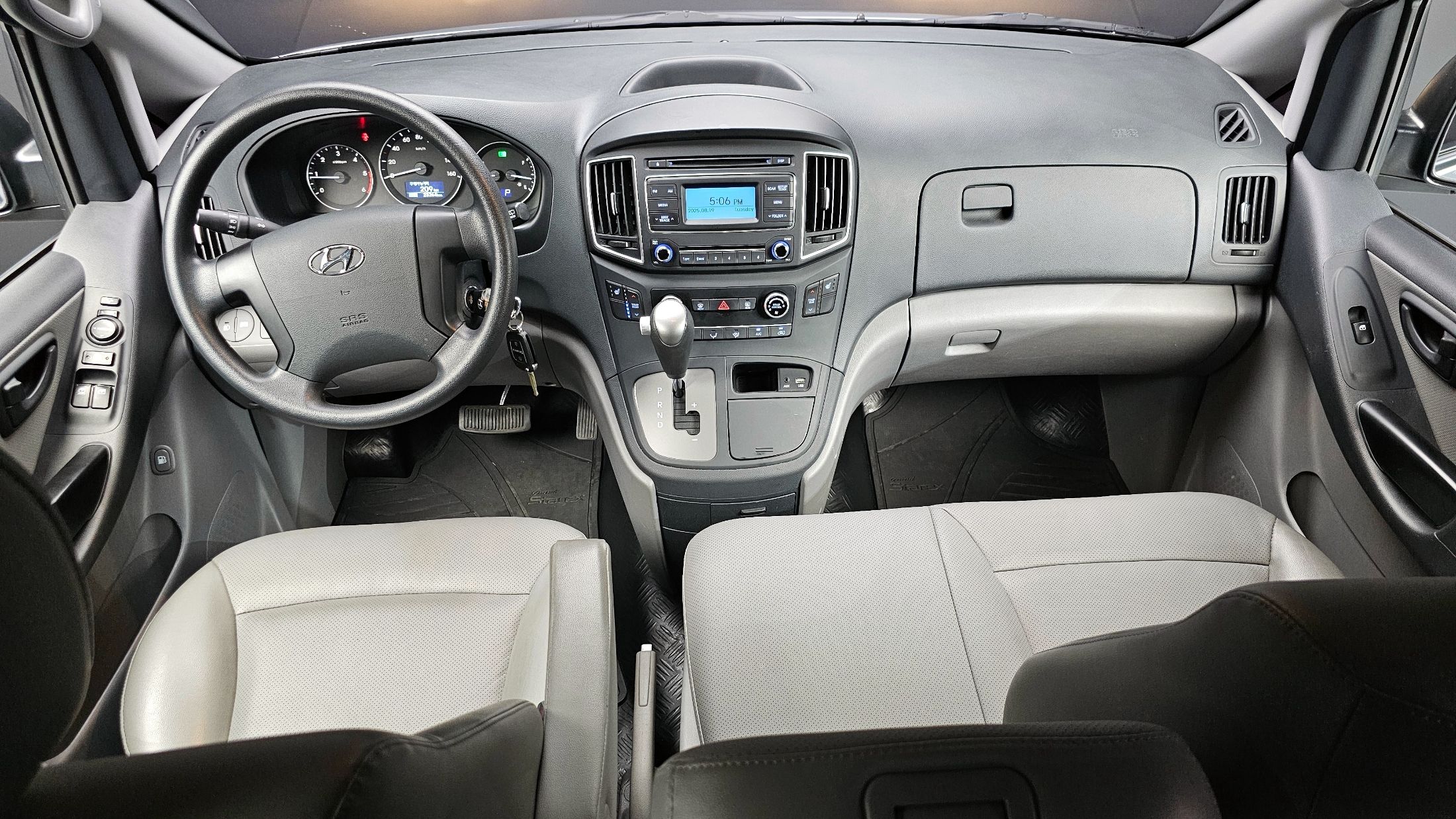 HYUNDAI STAREX GRAND 2020