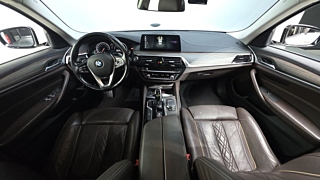 BMW 5-SERIES G30 2018