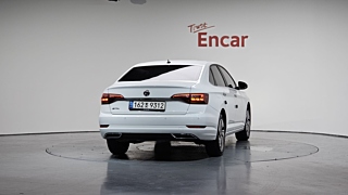 VOLKSWAGEN JETTA 2020