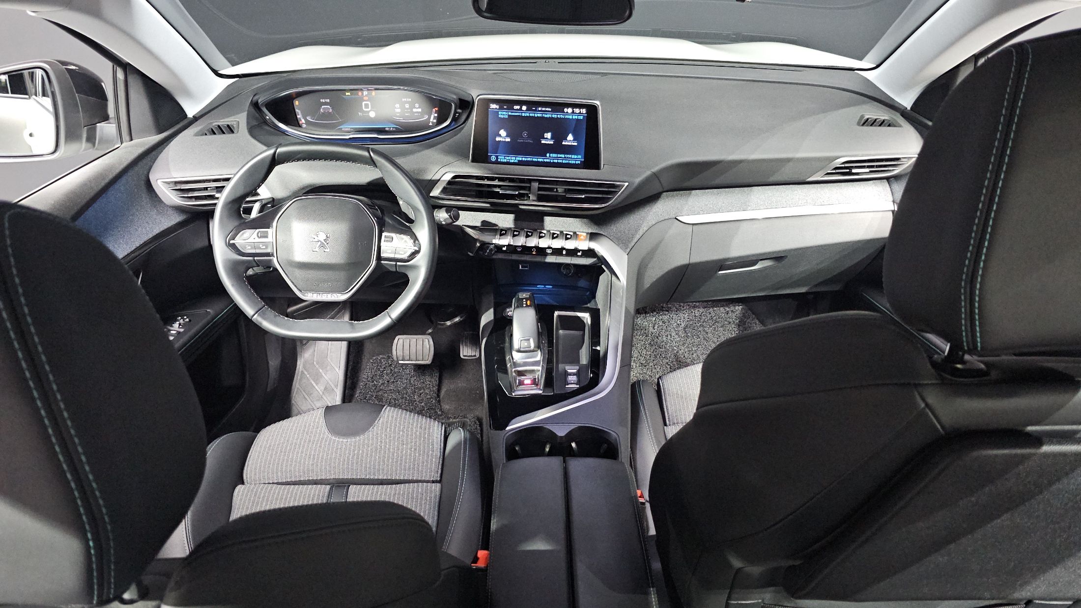 PEUGEOT 5008 2022