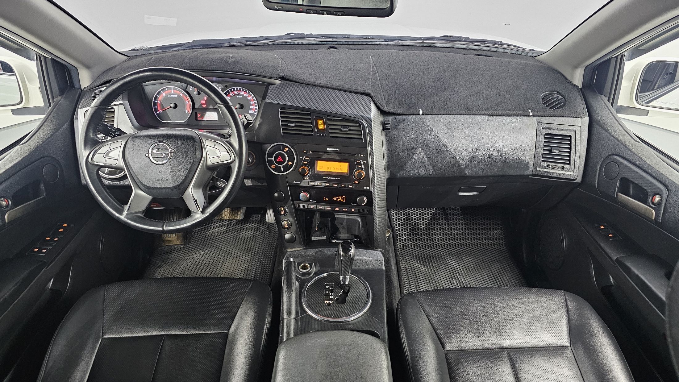 SSANGYONG KORANDO SPORTS 2015