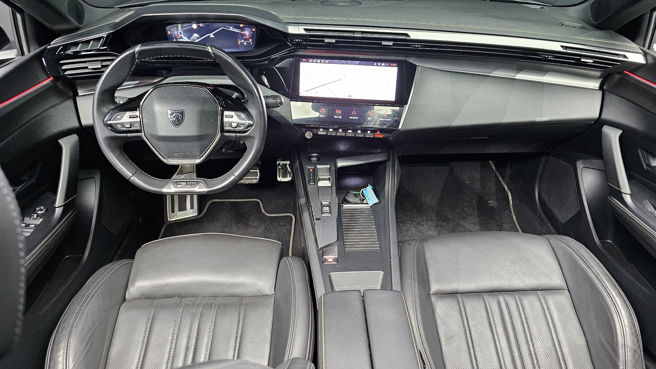 PEUGEOT 408 2023