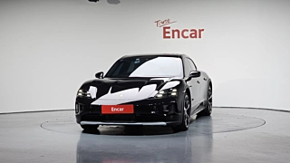 PORSCHE TAYCAN 2024
