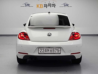 VOLKSWAGEN BEATLE 2012