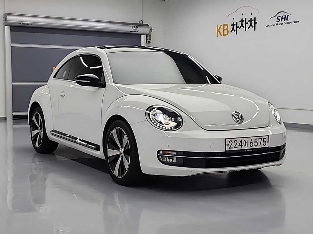 VOLKSWAGEN BEATLE 2012