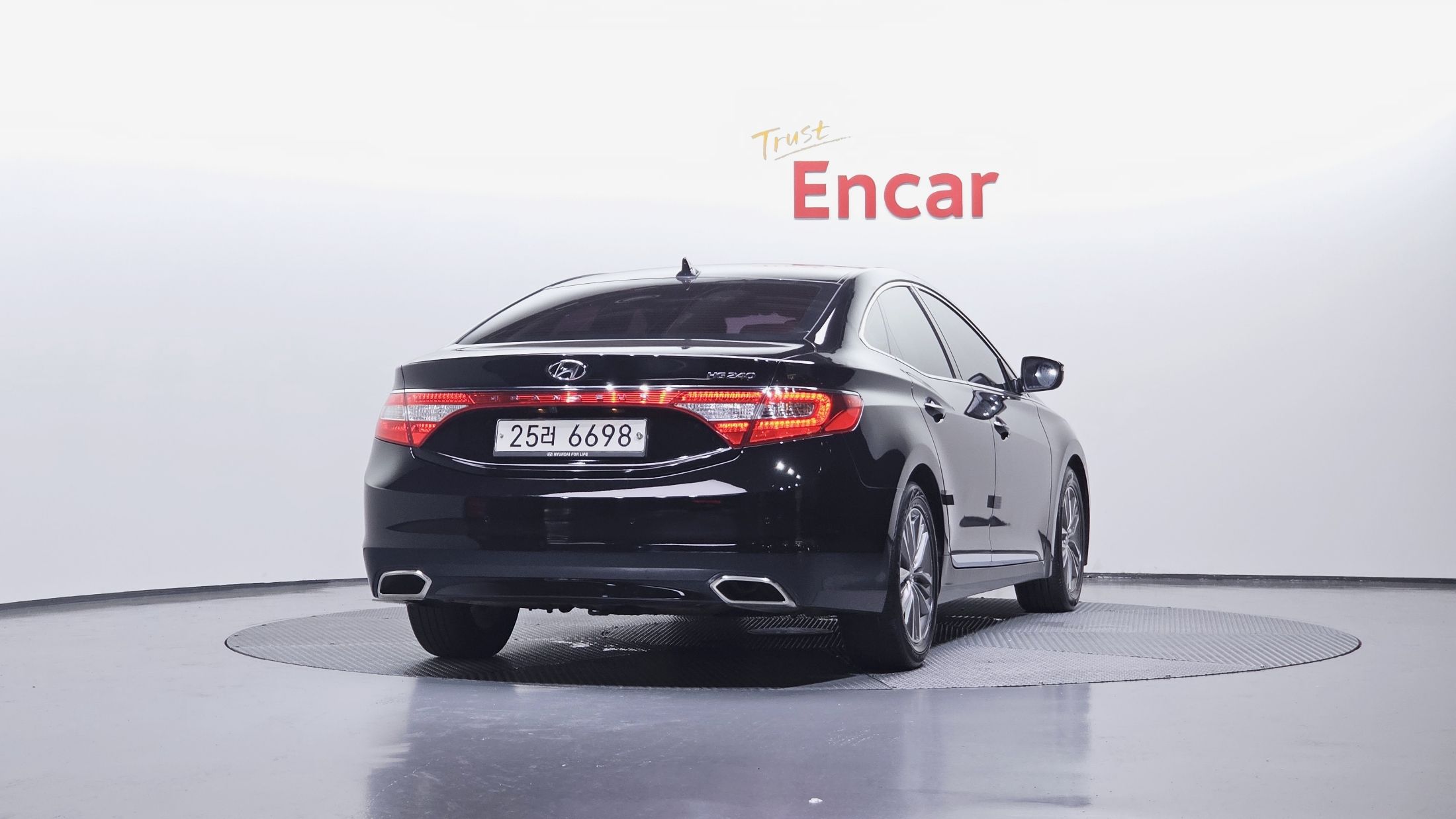 HYUNDAI GRANDEUR HG 2014