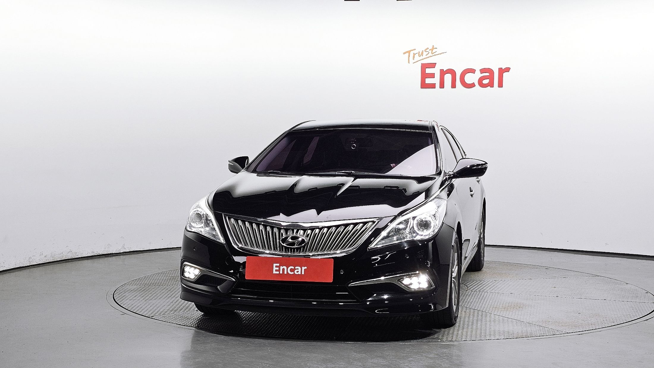 HYUNDAI GRANDEUR HG 2015