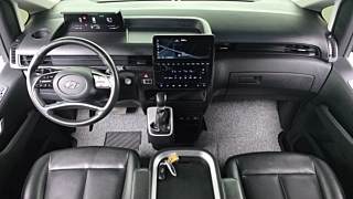 HYUNDAI STARIA  Cargo 5 Seater 2022