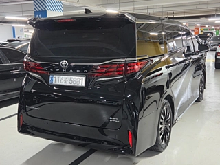 TOYOTA ALPHARD 2024