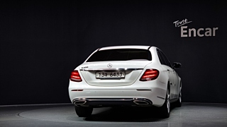 MERCEDES BENZ E-CLASS W213 2017