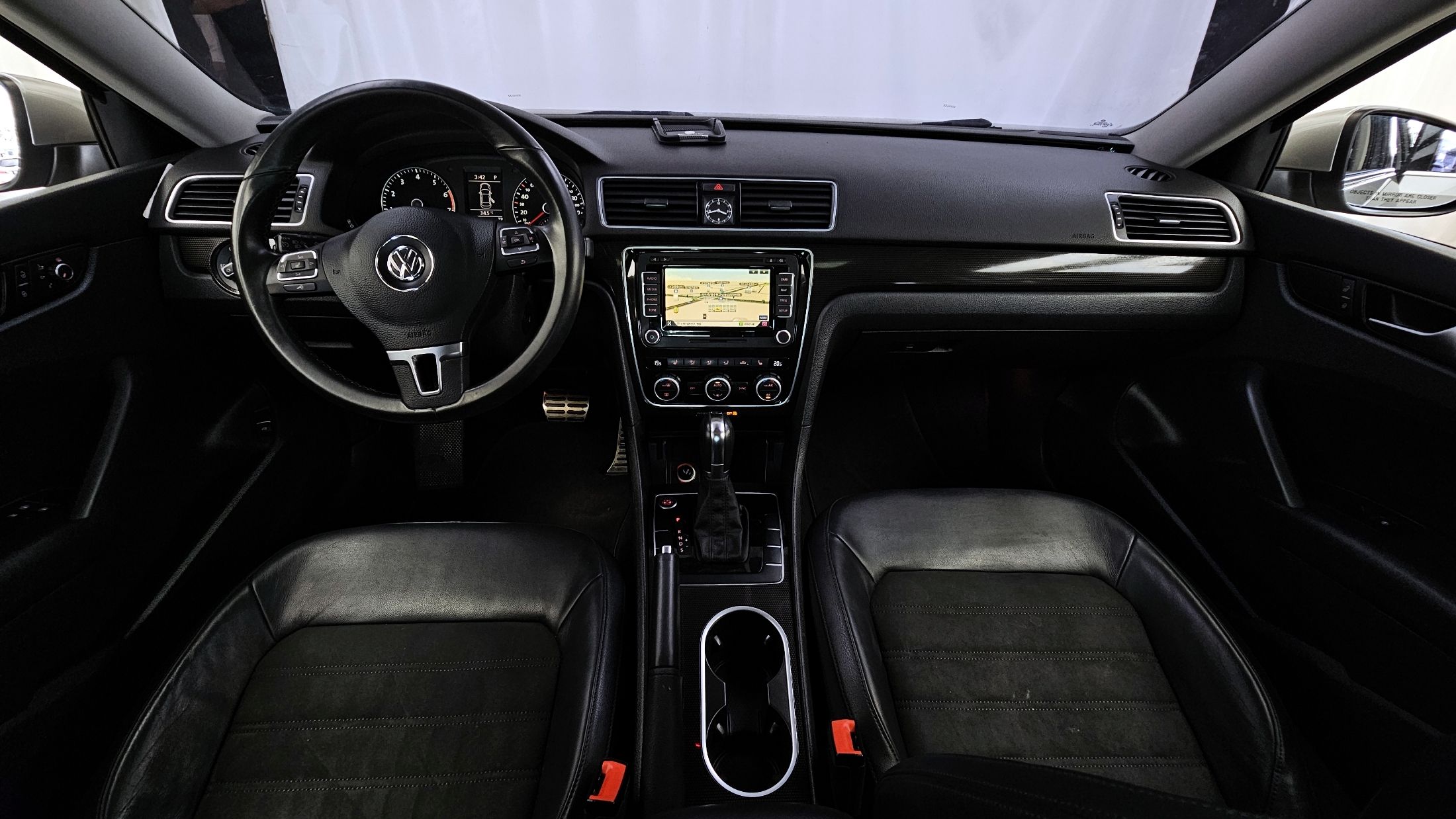 VOLKSWAGEN PASSAT 2014