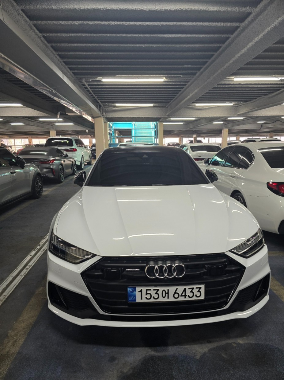 AUDI A7 4K 2022