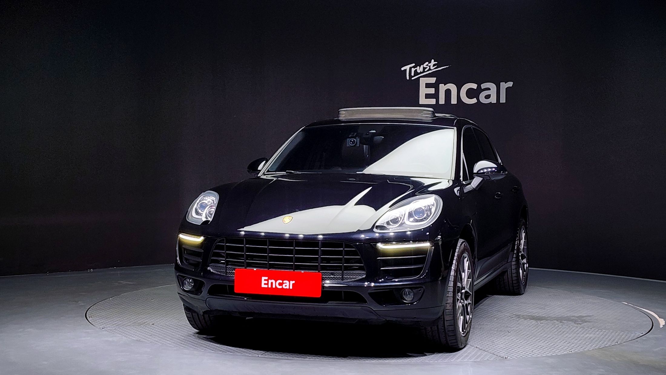 PORSCHE MACAN 2016