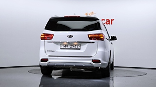 KIA CARNIVAL 2018