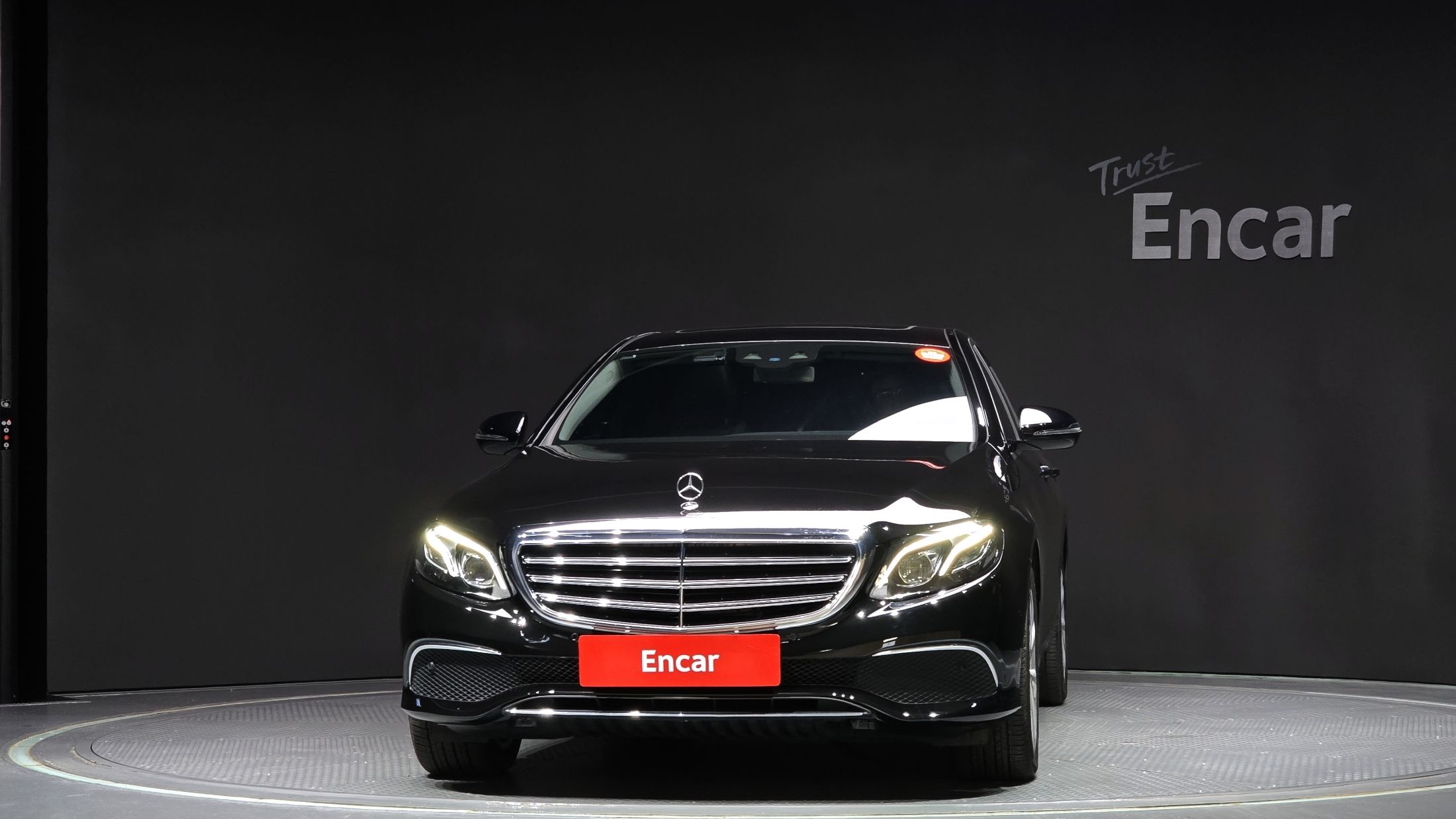 MERCEDES BENZ E-CLASS W213 2018