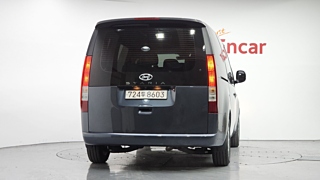 HYUNDAI STARIA 2022
