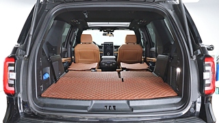 FORD EXPEDITION 2023