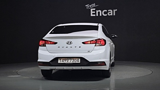 HYUNDAI AVANTE AD 2019