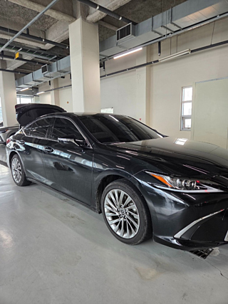 LEXUS ES300H 2024