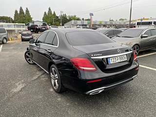 MERCEDES BENZ E-CLASS W213 2018