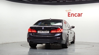 BMW 5-SERIES G30 2017