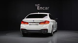 BMW 5-SERIES G30 2020