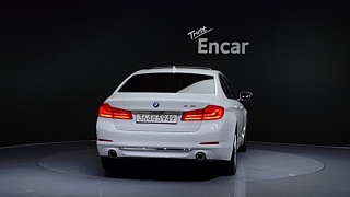 BMW 5-SERIES G30 2020