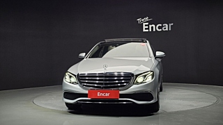 MERCEDES BENZ E-CLASS W213 2019