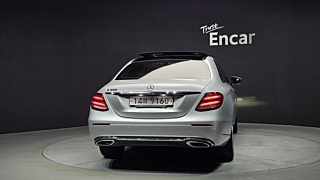 MERCEDES BENZ E-CLASS W213 2019