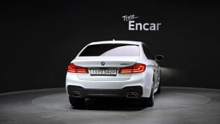 BMW 5-SERIES G30 2020